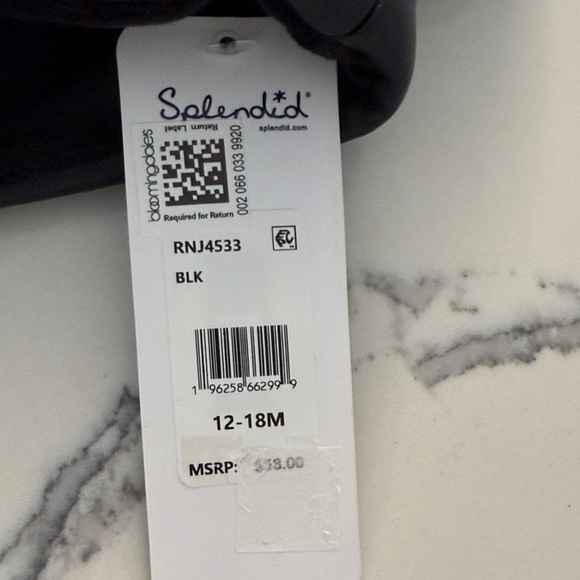 Splendid Black Puffer Vest - Picture 2 of 3